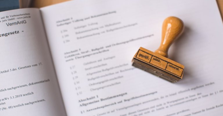 How to Manage Legal Documents Digitally: 6 Steps to Boost Your Firm's Efficiency